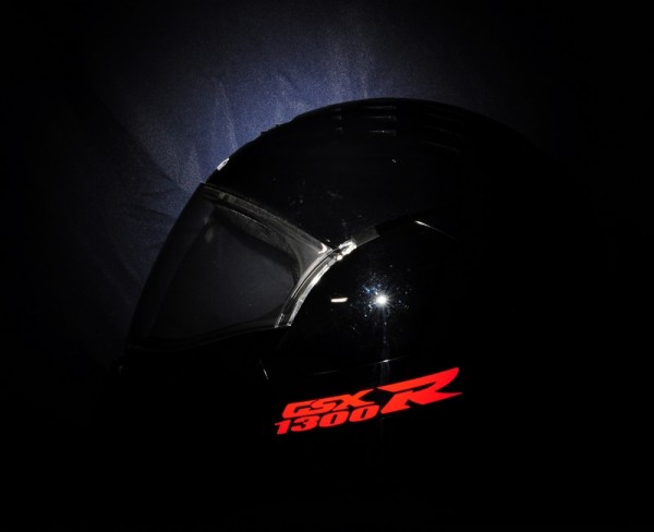 Helmaufkleber reflektierend im Stil Suzuki GSX-R 1300 Typ 1
