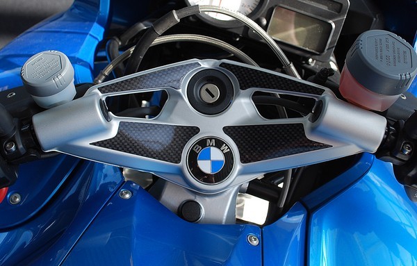 K1200R & K1300R triple clamp carbon look foil