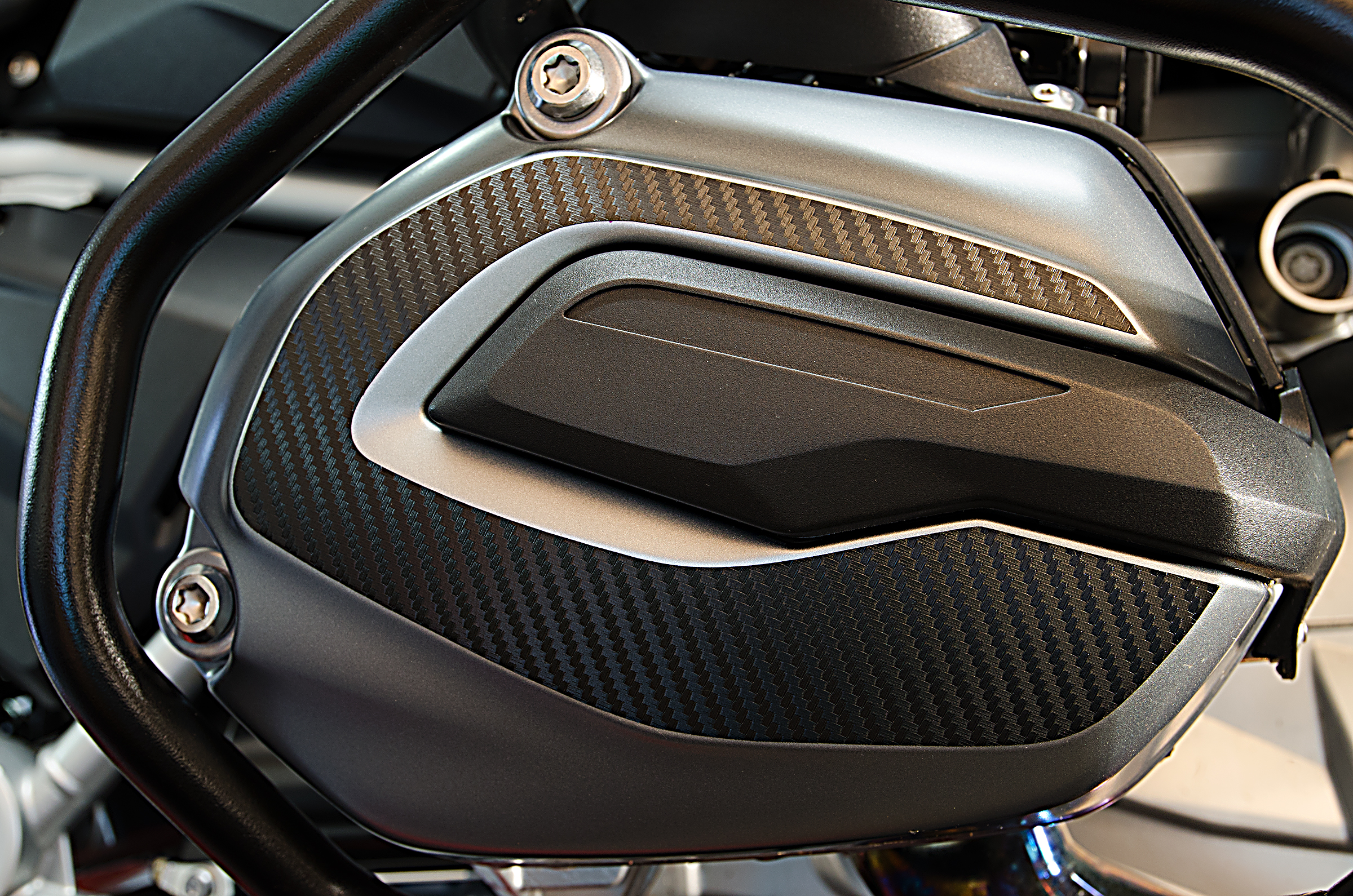 Carbon Optik Folie für die Ventildeckel der BMW R1200RS LC